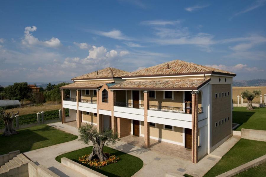 La Vecchia Torre Vila San Nicola Manfredi Exterior foto